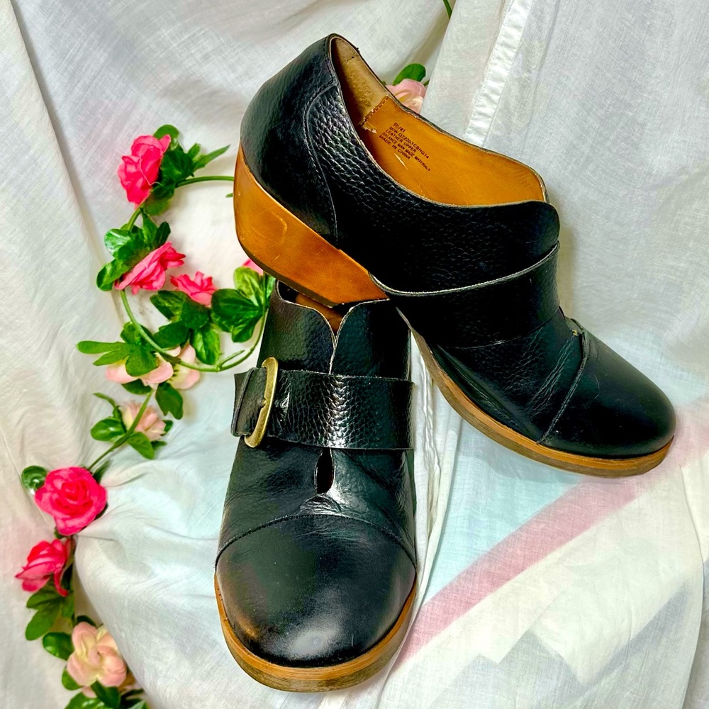 Kork Ease Korks Nanda Little Monk Strap Buckle Shoes